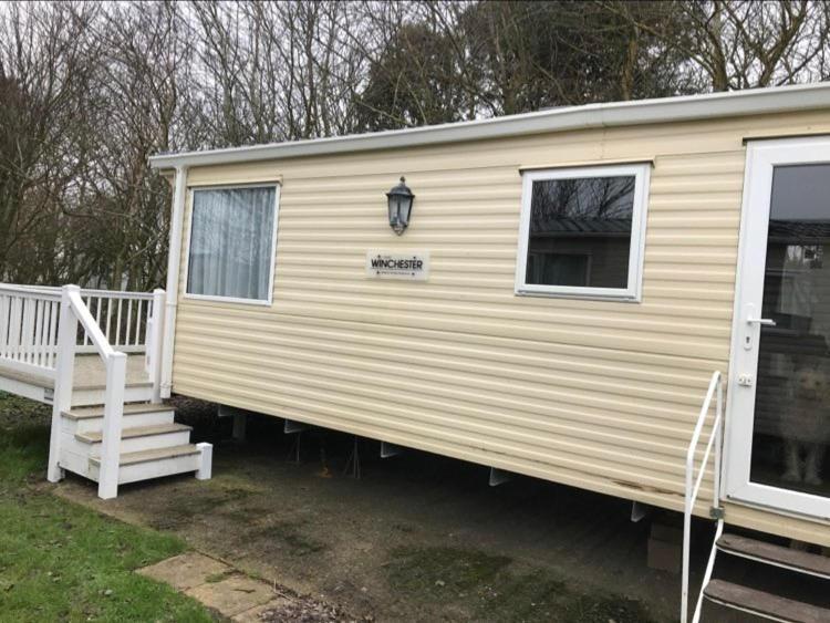 The Winchester Luxury Pet Friendly Caravan On Broadland Sands Holiday Park Between Lowestoft And Great Yarmouth Hotel Corton  Luaran gambar