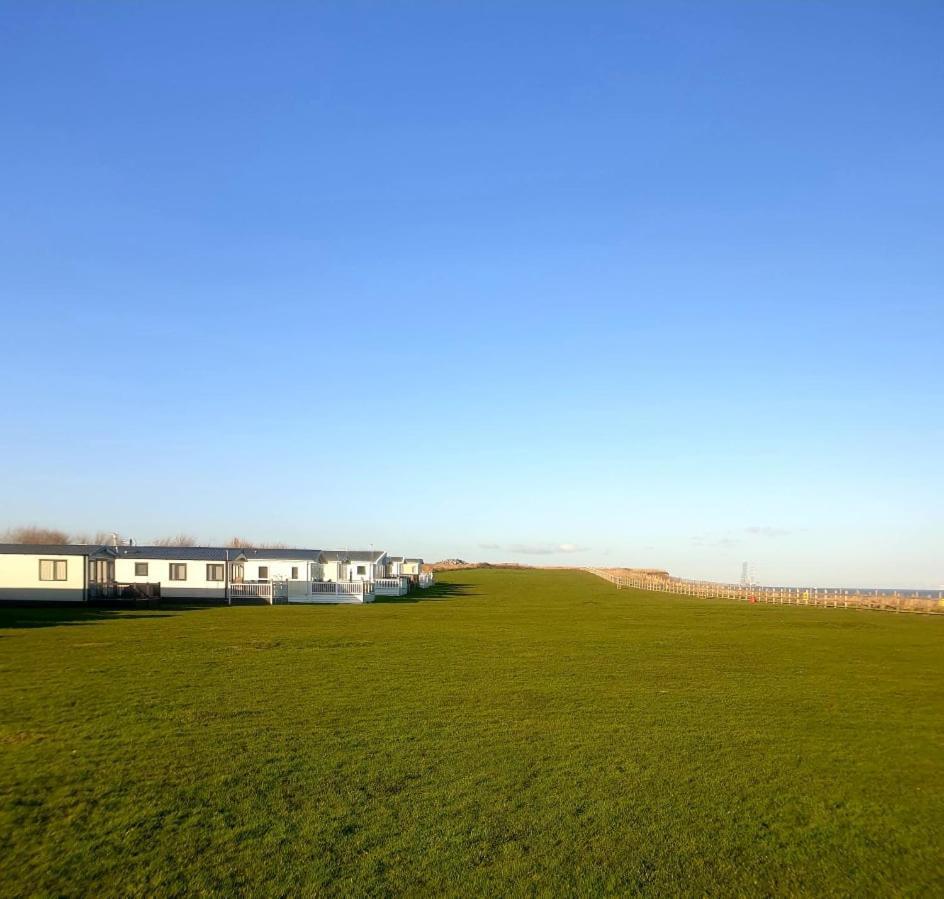 The Winchester Luxury Pet Friendly Caravan On Broadland Sands Holiday Park Between Lowestoft And Great Yarmouth Hotel Corton  Luaran gambar